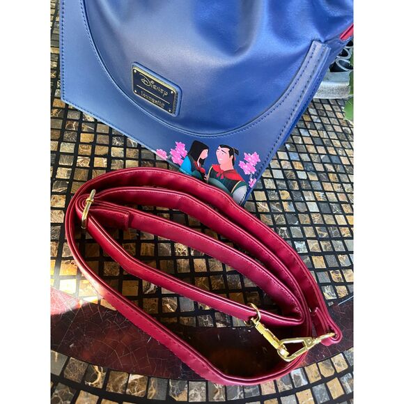 Loungefly Disney Mulan Castle Cinch Sack Crossbody Bucket Bag NWOT - Picture 7 of 10